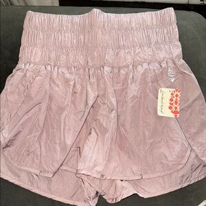 NWT Free People WAY HOME short
Vibrant color
New with tags
Built in underwear